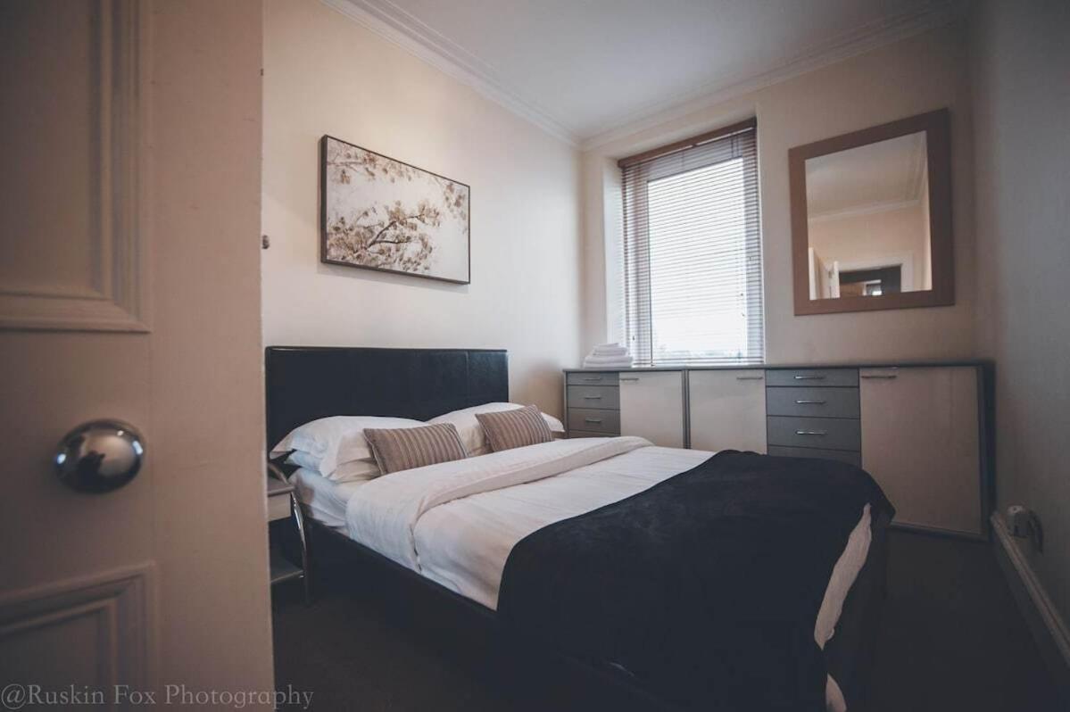 Prime 2 Bedroom City Centre Apt Aberdeen Esterno foto