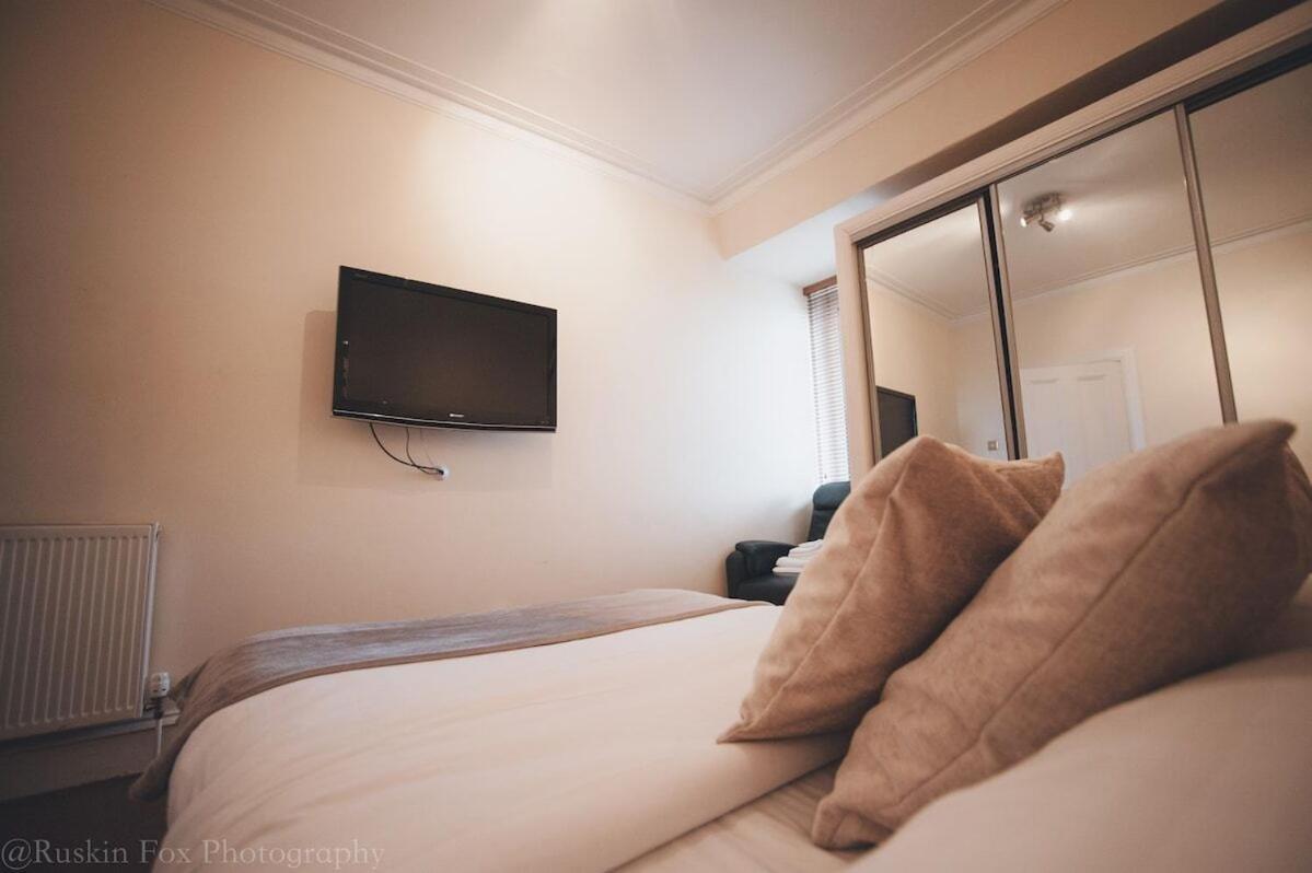 Prime 2 Bedroom City Centre Apt Aberdeen Esterno foto