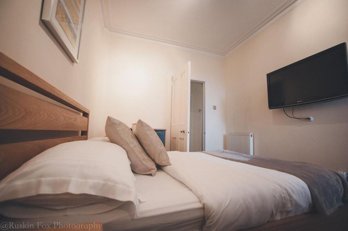Prime 2 Bedroom City Centre Apt Aberdeen Esterno foto