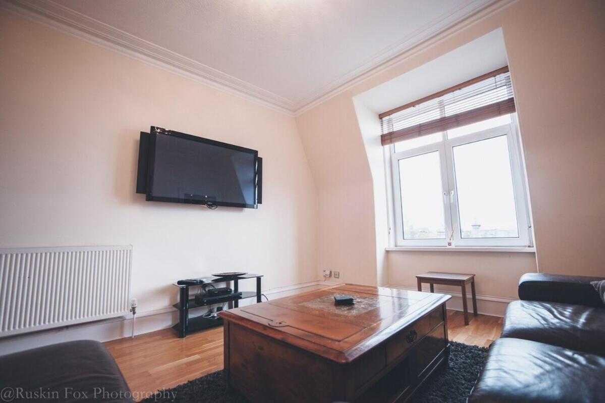 Prime 2 Bedroom City Centre Apt Aberdeen Esterno foto