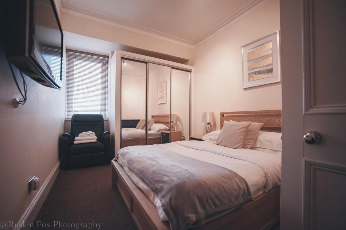 Prime 2 Bedroom City Centre Apt Aberdeen Esterno foto